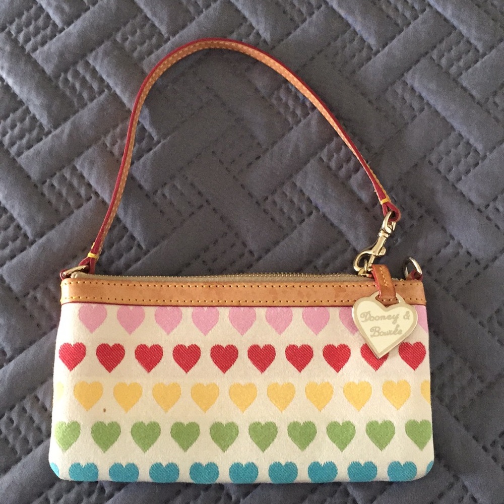 Dooney & Bourke heart wristlet